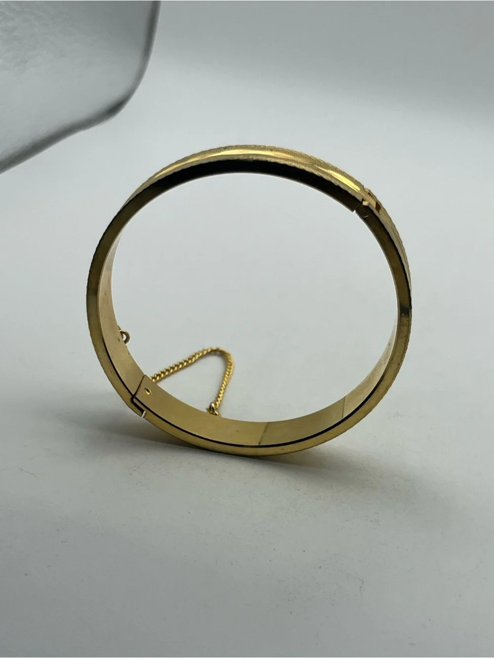 N/A etched design